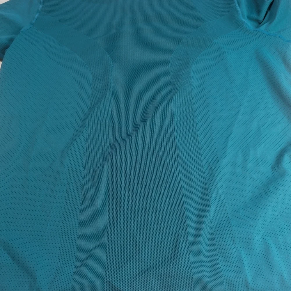 Nike Dri Fit Mens Size Large teal Blue T-Shirt Short Sleeve Moisture Wick Swoosh